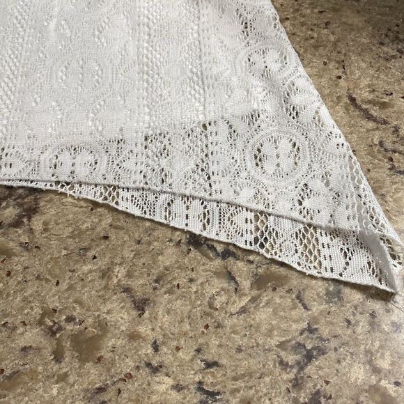 New Directions White Lace Top - Picture 4 of 4